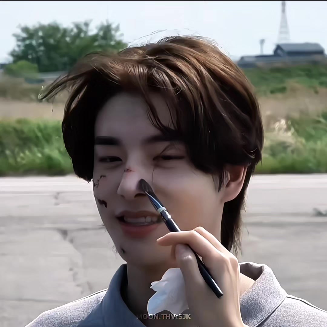 @๐ฆ๐จ๐จ๐ง.๐ญ๐ก๐ฏ:๐ฌ๐ฃ๐ค