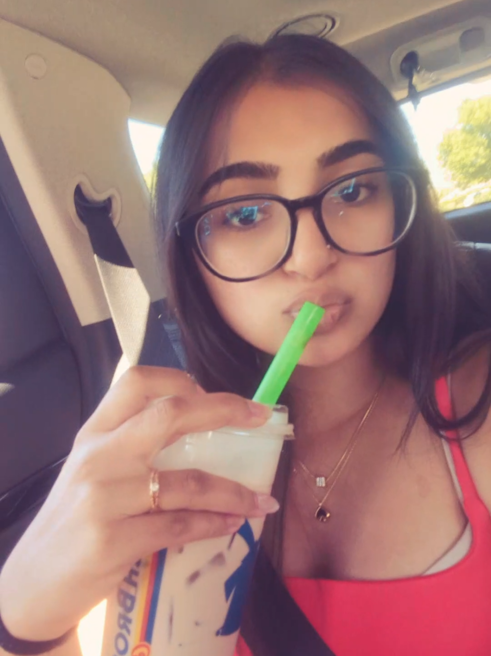 @naanyabiznesss