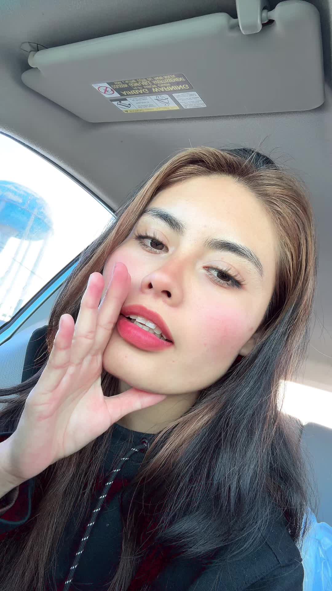 @Magaly_robless🦋