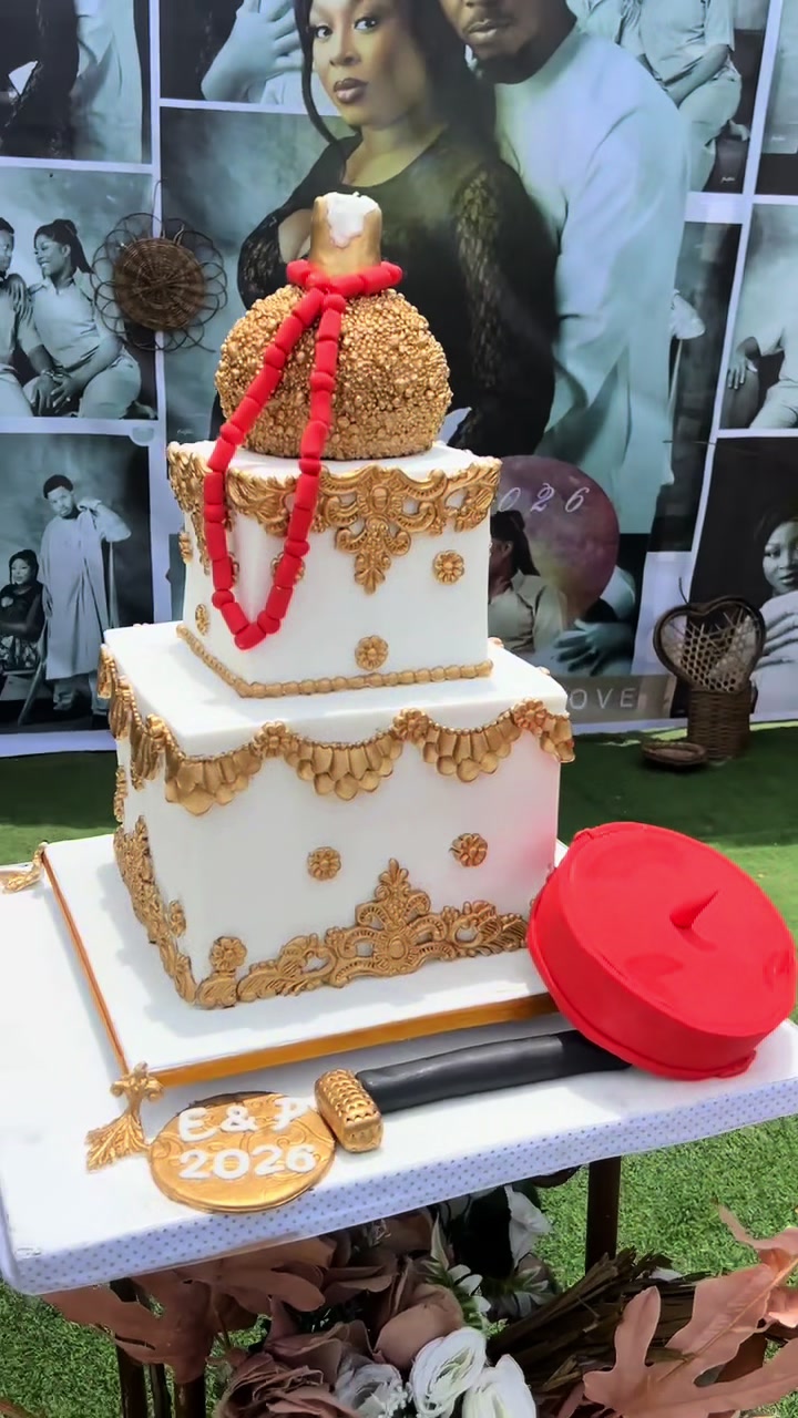 @CAKES IN WARRI DELTA STATE.