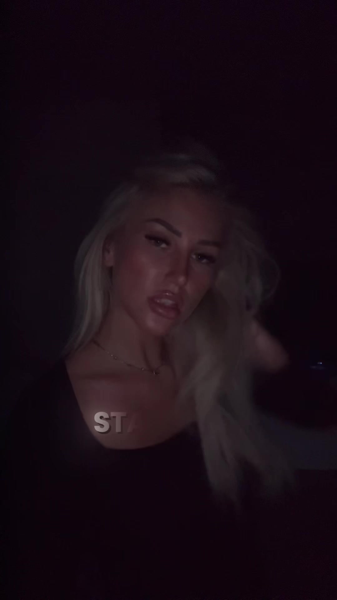 @Bella