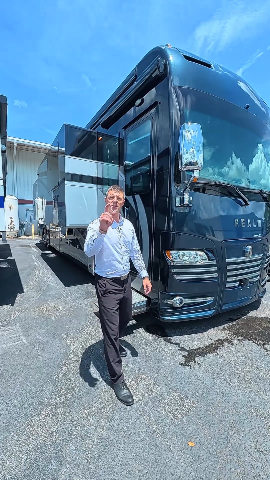 @the_motorcoach_store