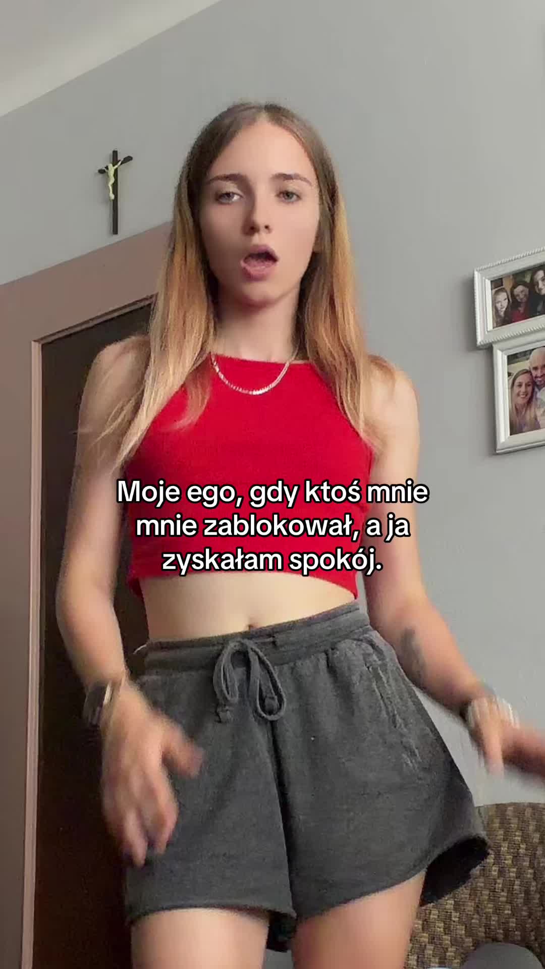 @Asiunia