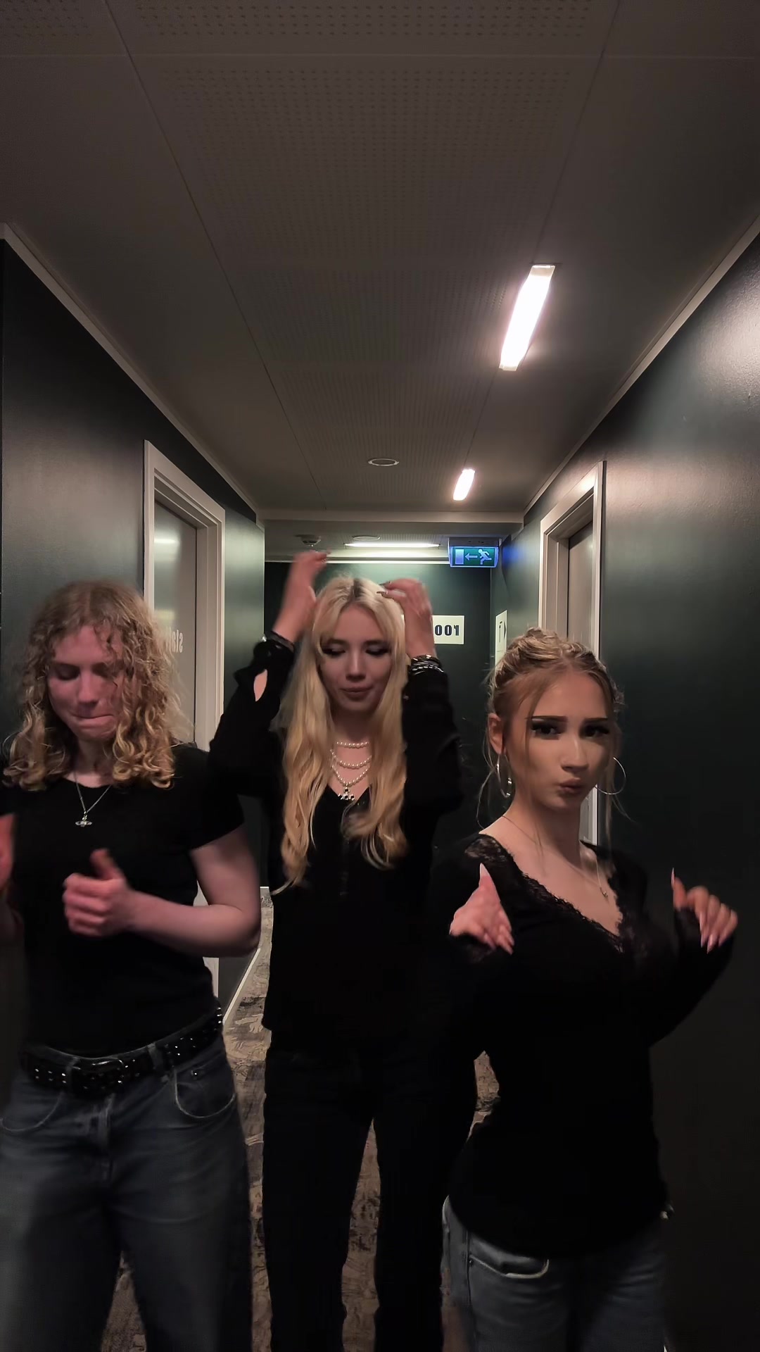 @ilonka ⚭