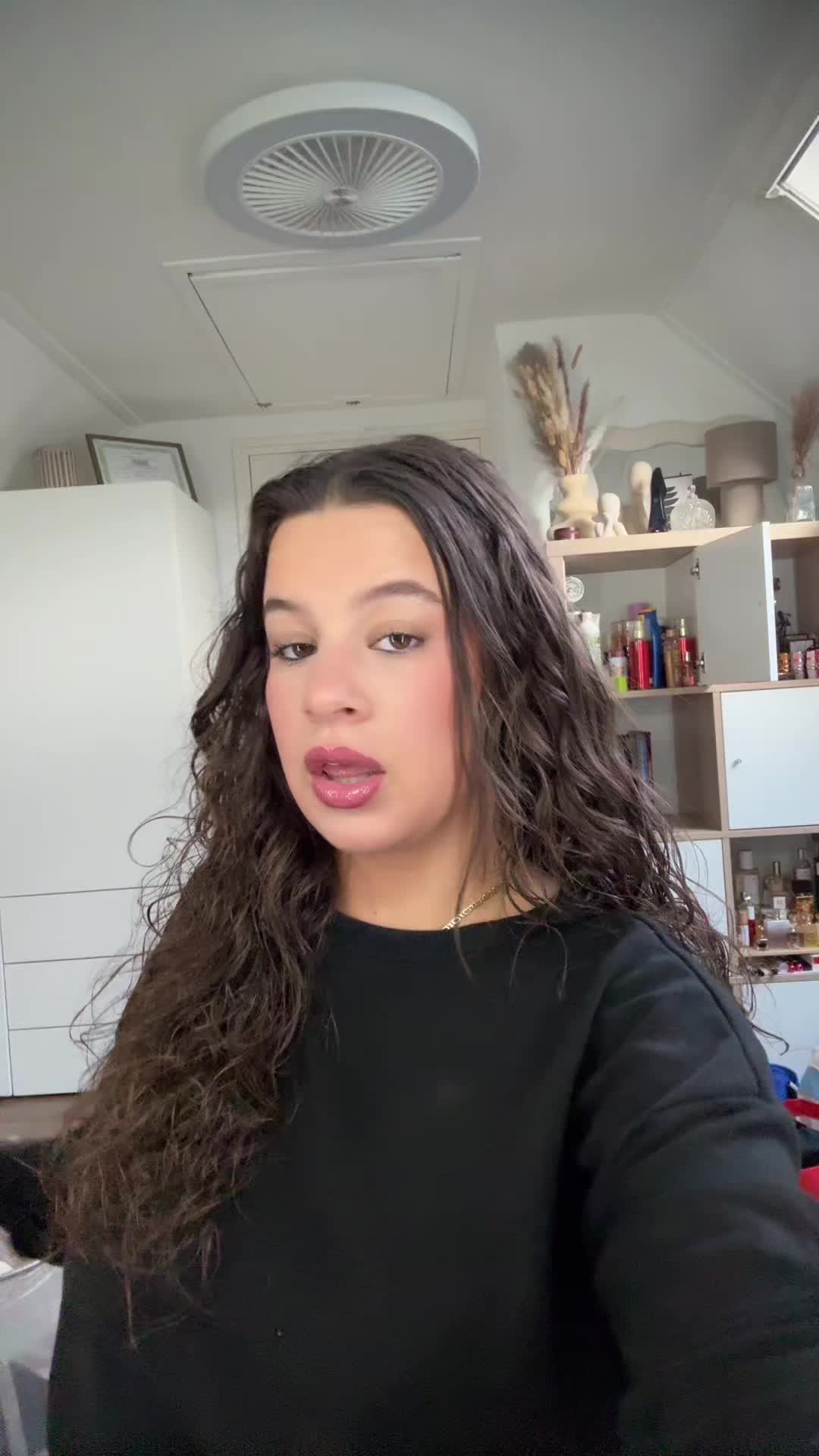 @tamira