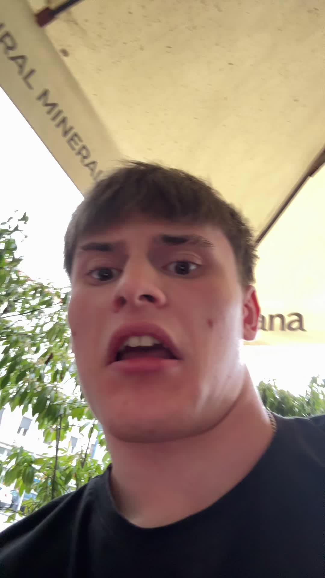 @🫦