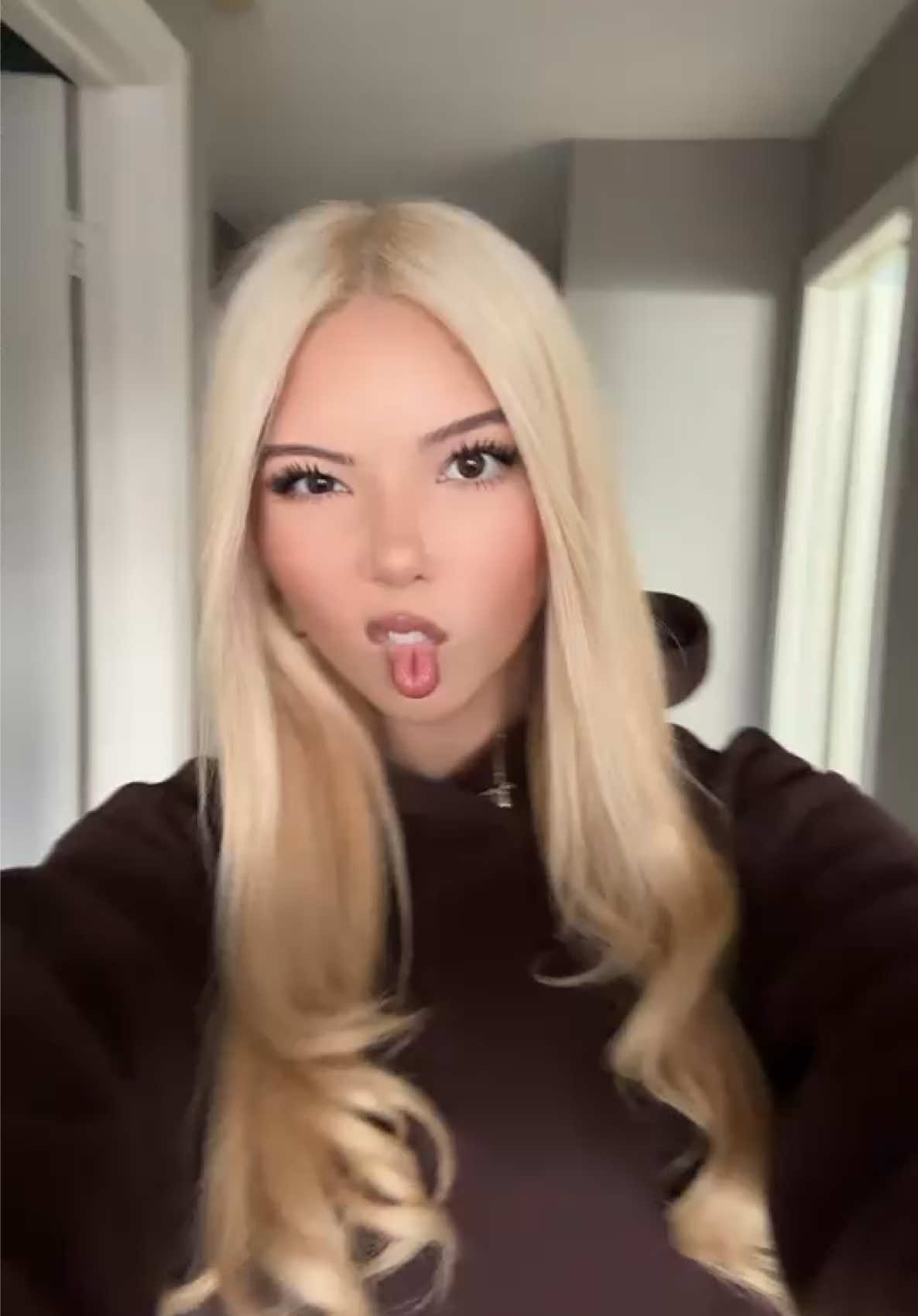 @theyluvsoph.xo
