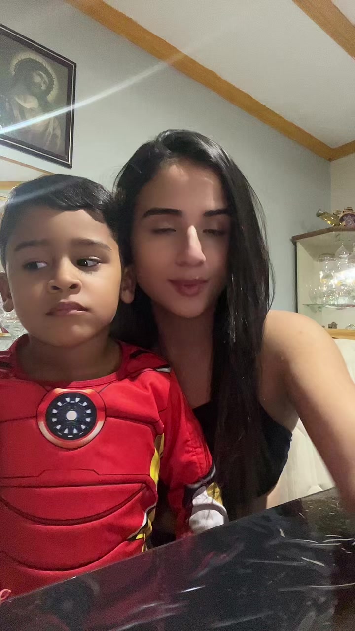@karen_almeida