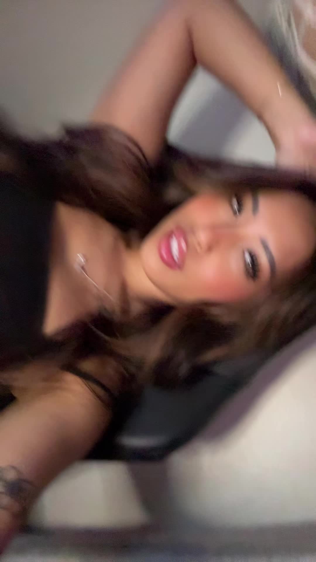 @christy