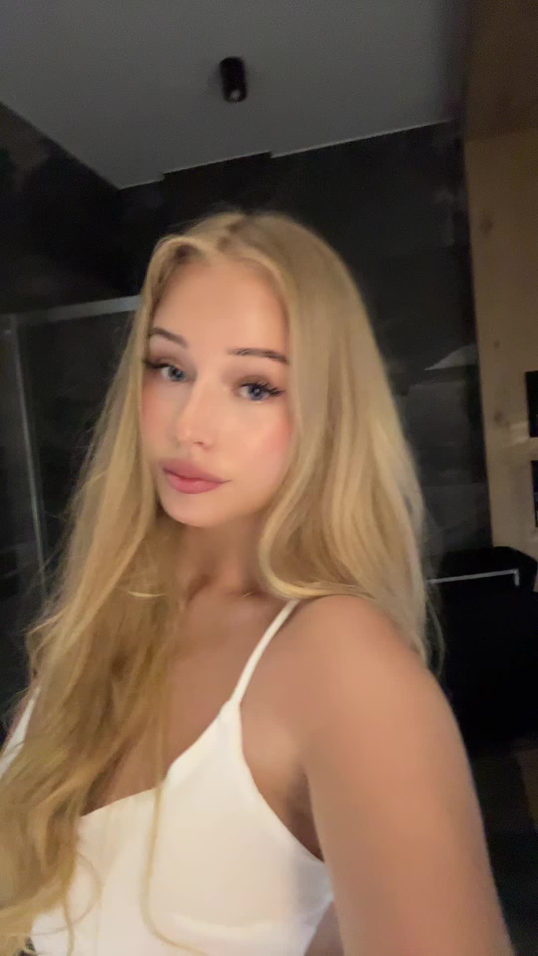 @𝒦