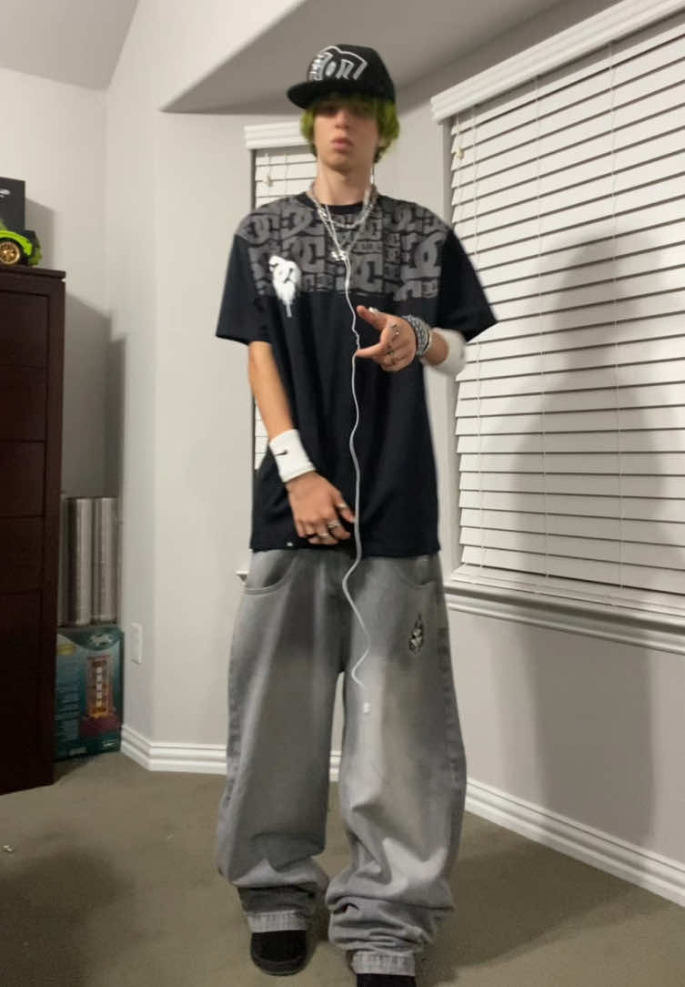 @stylesbyaaron