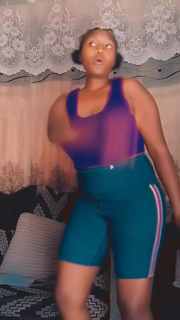 @Kikuyu babe🫦👅💗