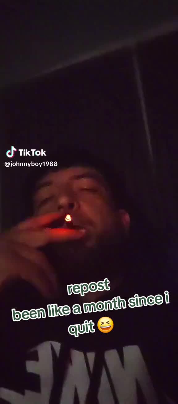 @KayOhh_210