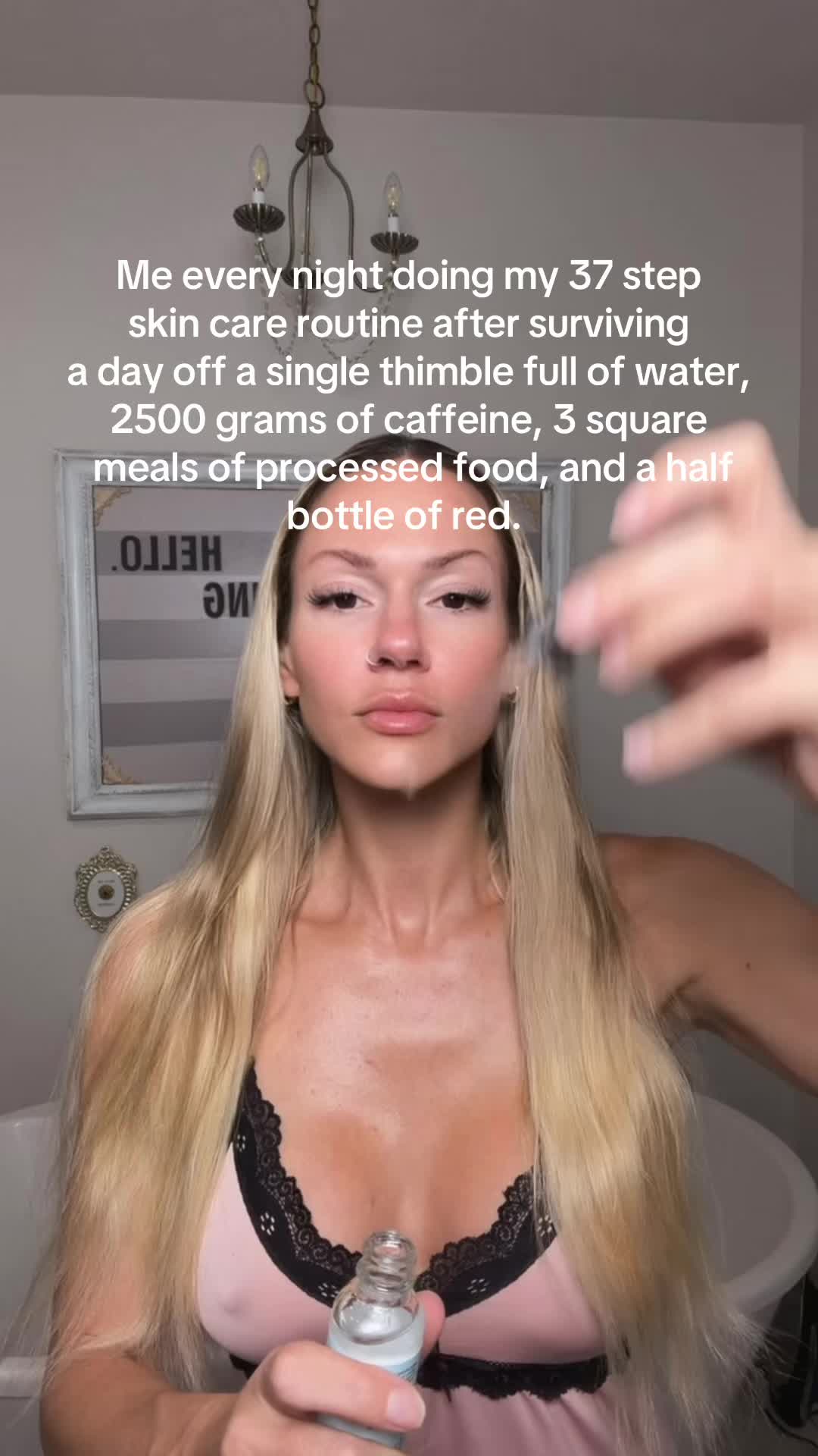@Christina&bull;Wife&bull;Millennial Mom