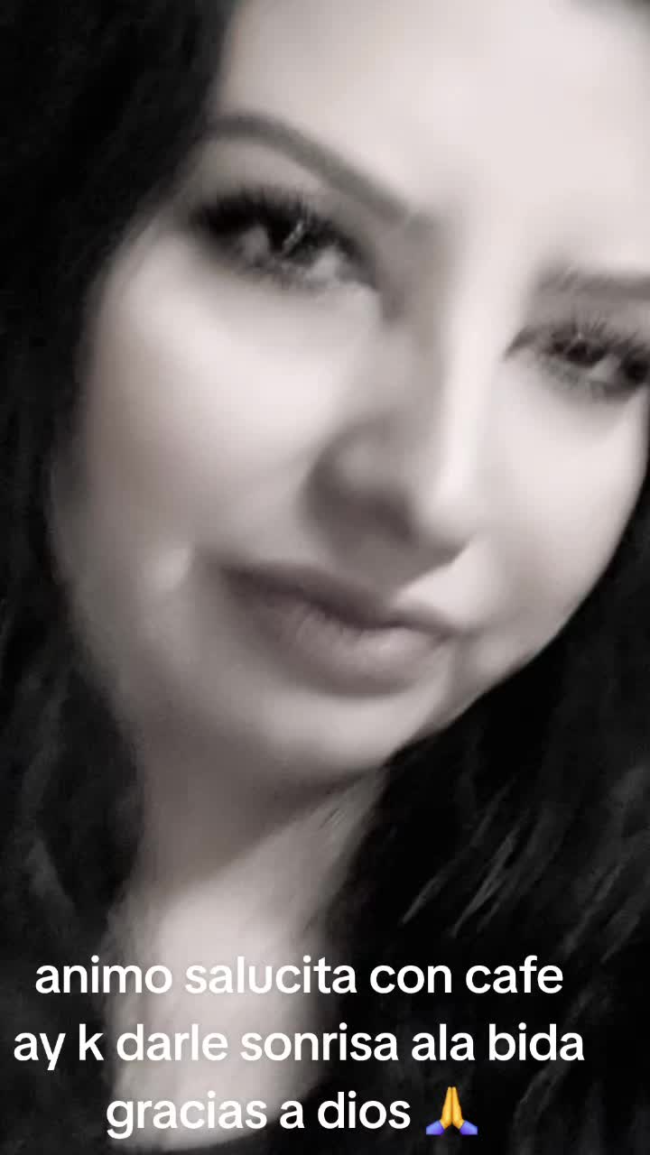 @María Elena