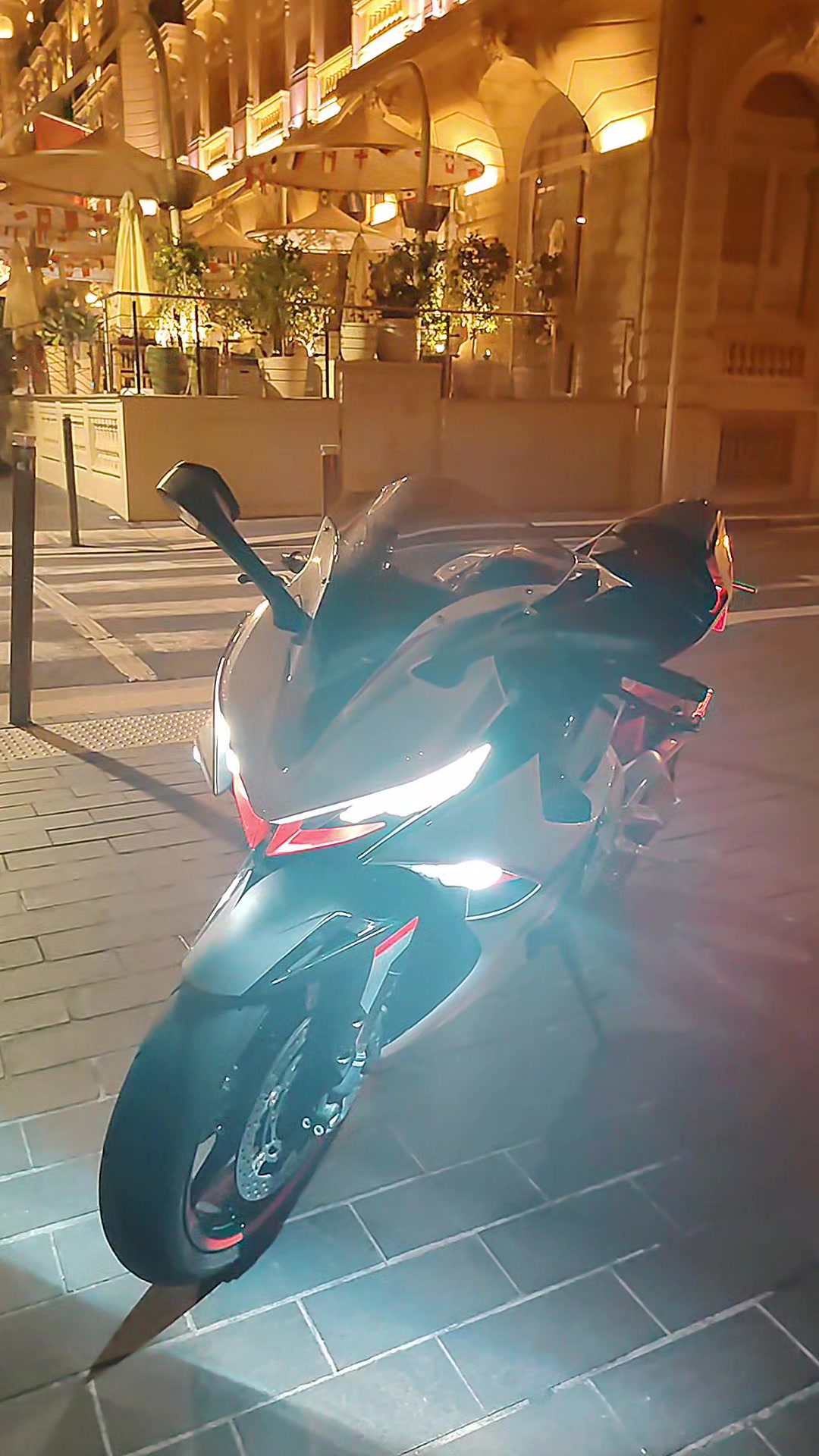 @Chris_703Rr