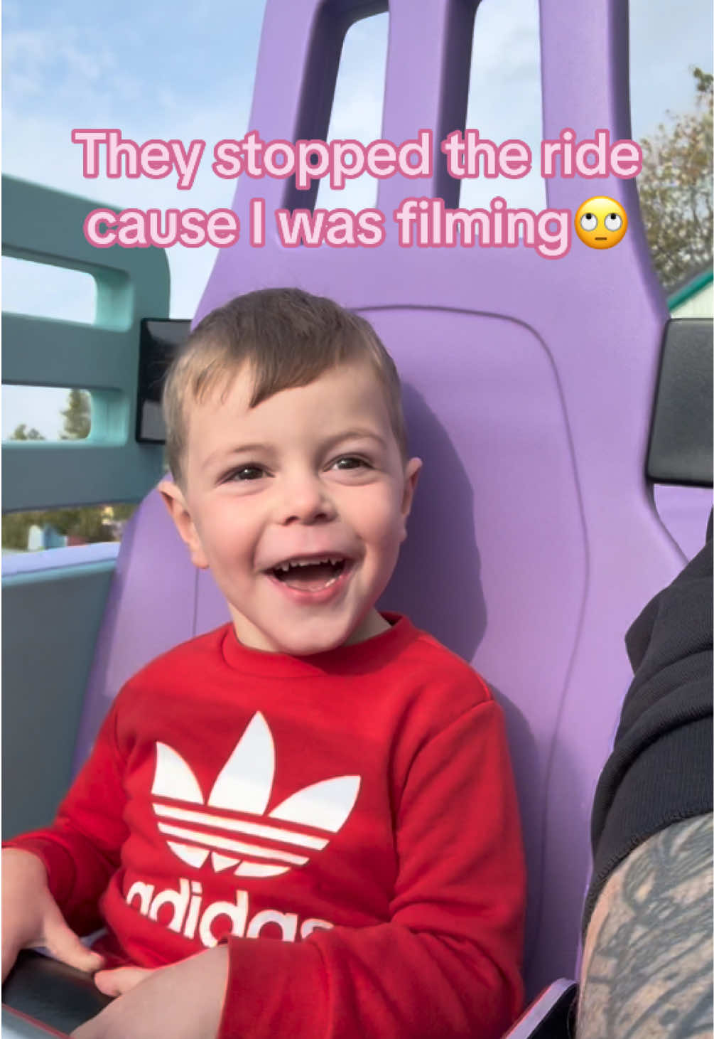 @ashley_mumofboys