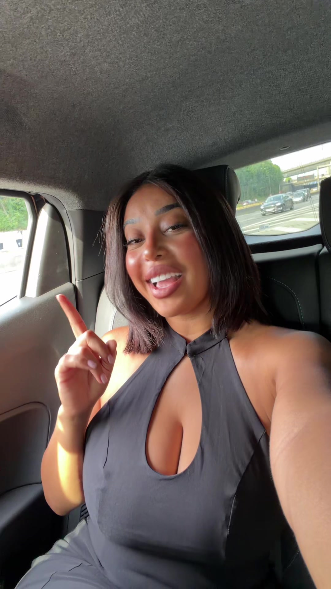 @Cam&eacute;lia DR 🌸