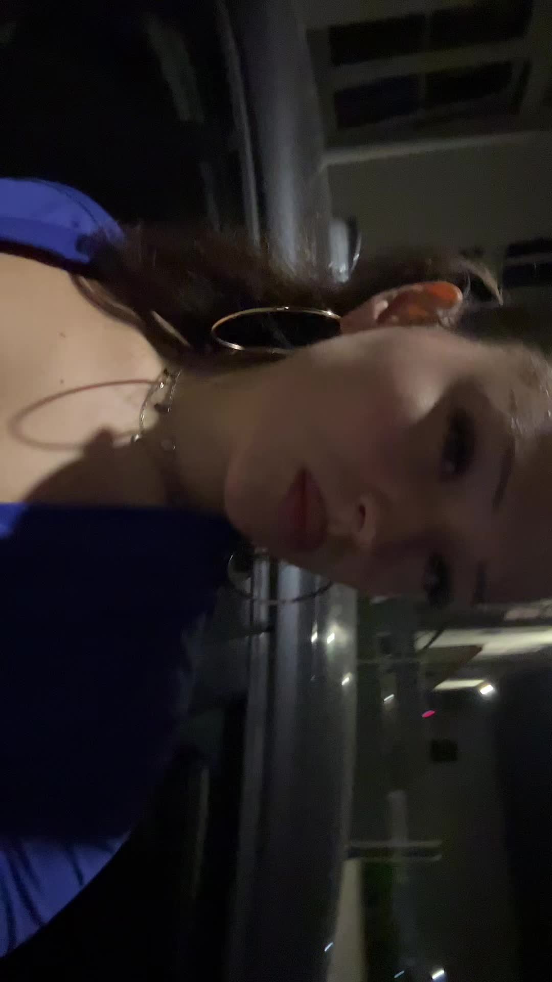 @vickyメ𝟶🏎️