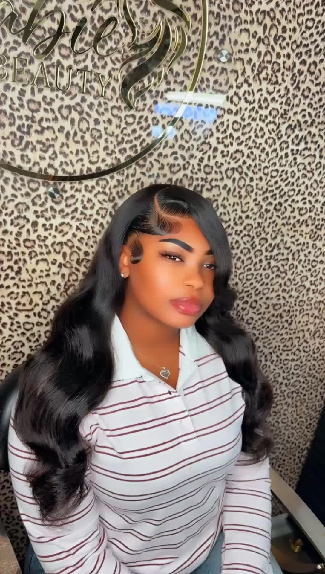 @Manu😍 ♌️