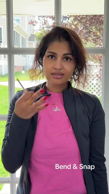 @MakeupLaveena