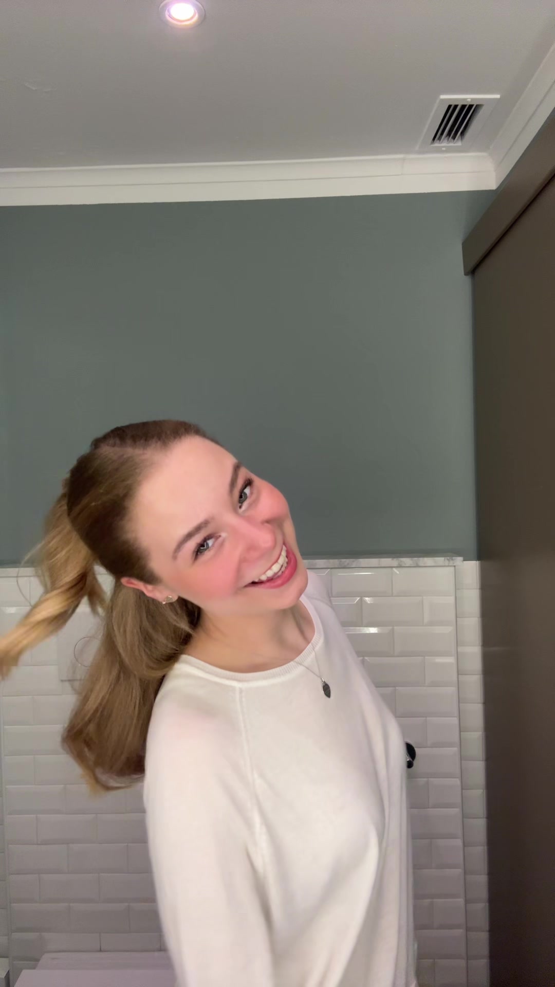 @clara
