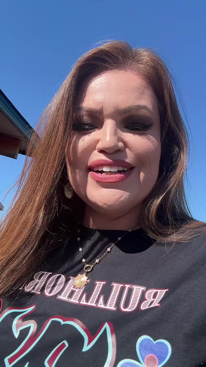@Desirae Desnomie