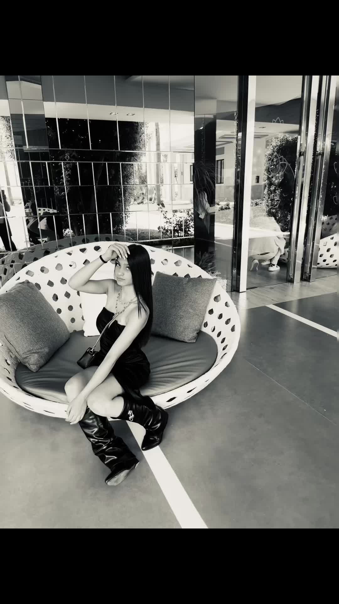 @777