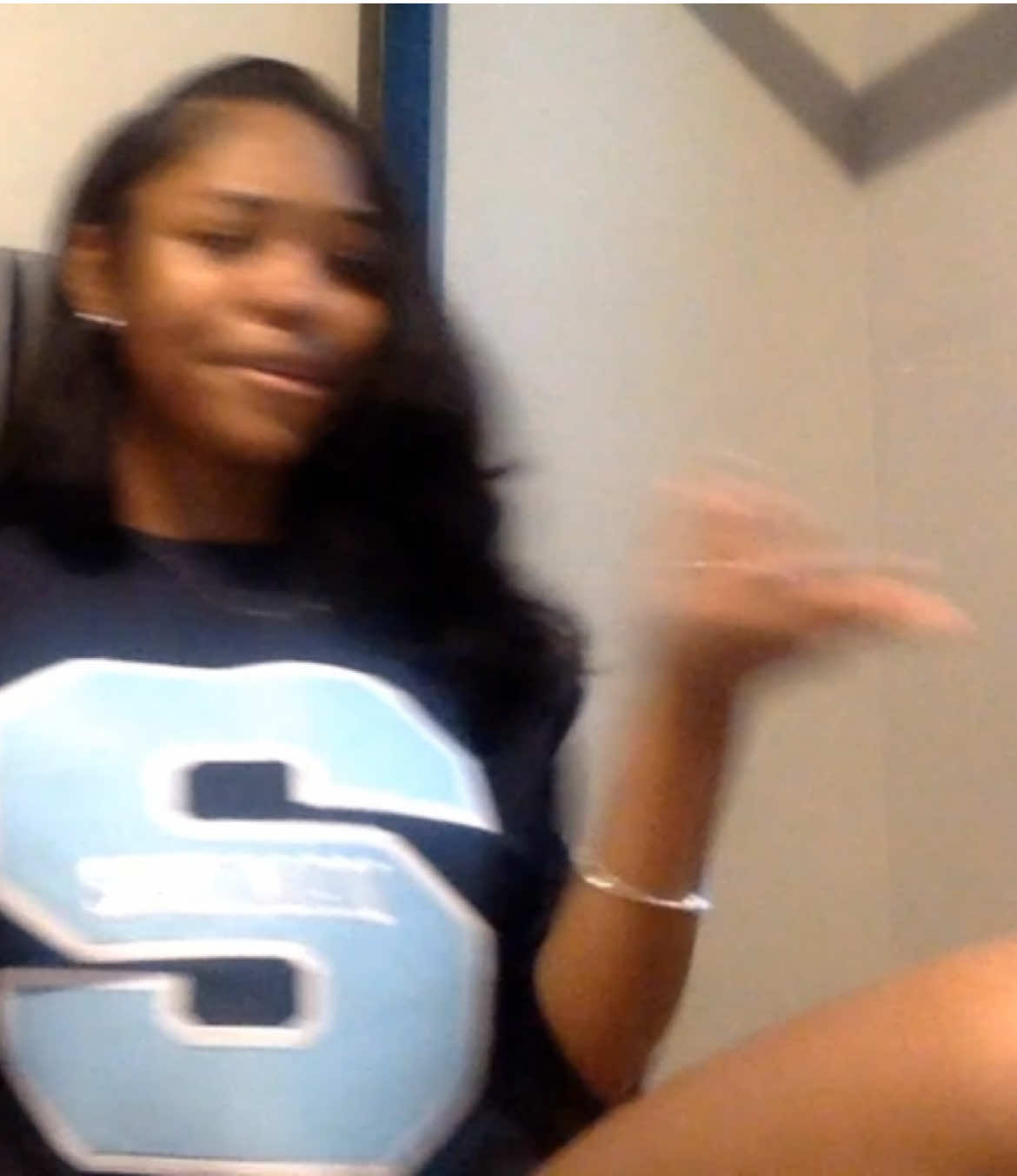 @baddieunhinged