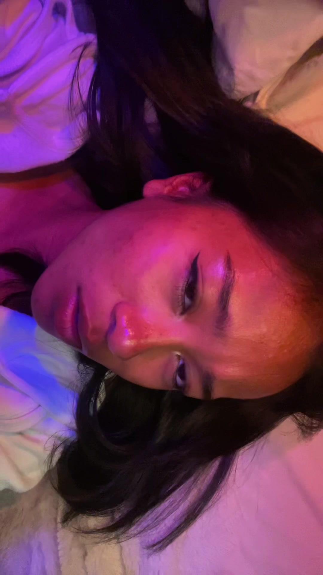 @Riaaa