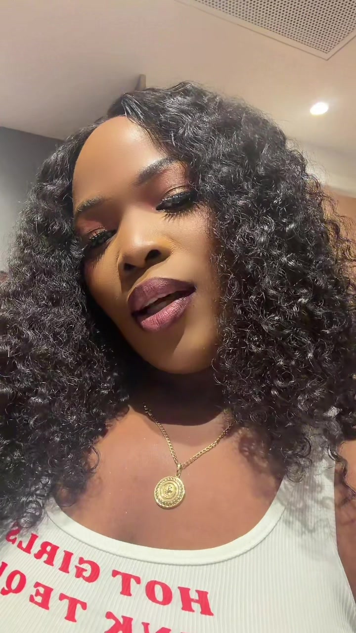 @IWALEWA🌺 DECEMBER 25 QUEEN