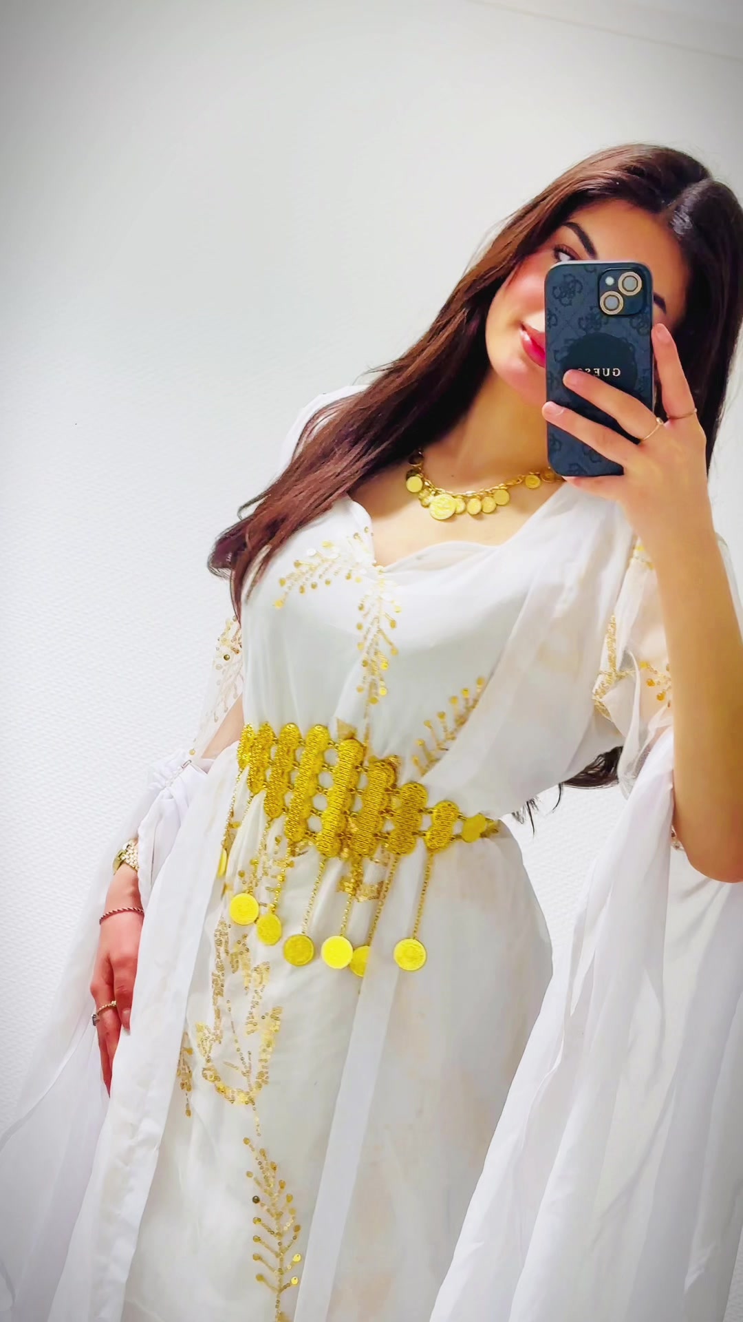 @Ayosh_Couture