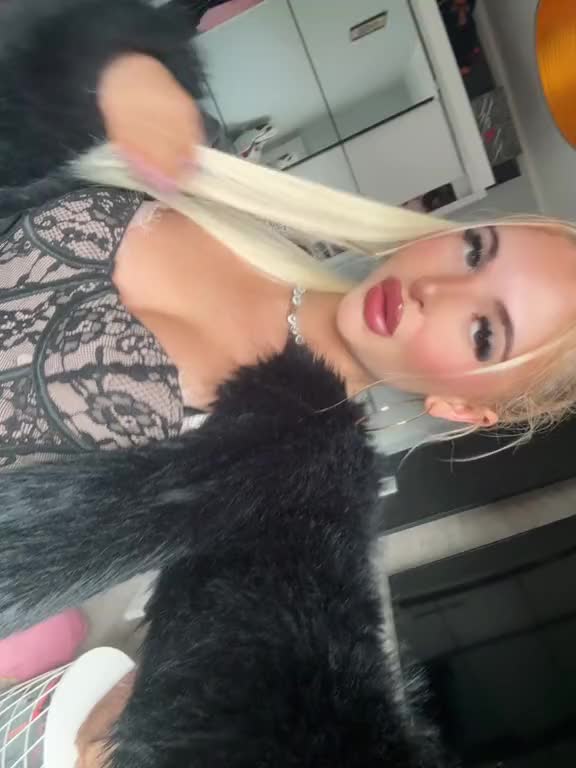 @𝓵𝓮𝓷𝓴𝓪💋