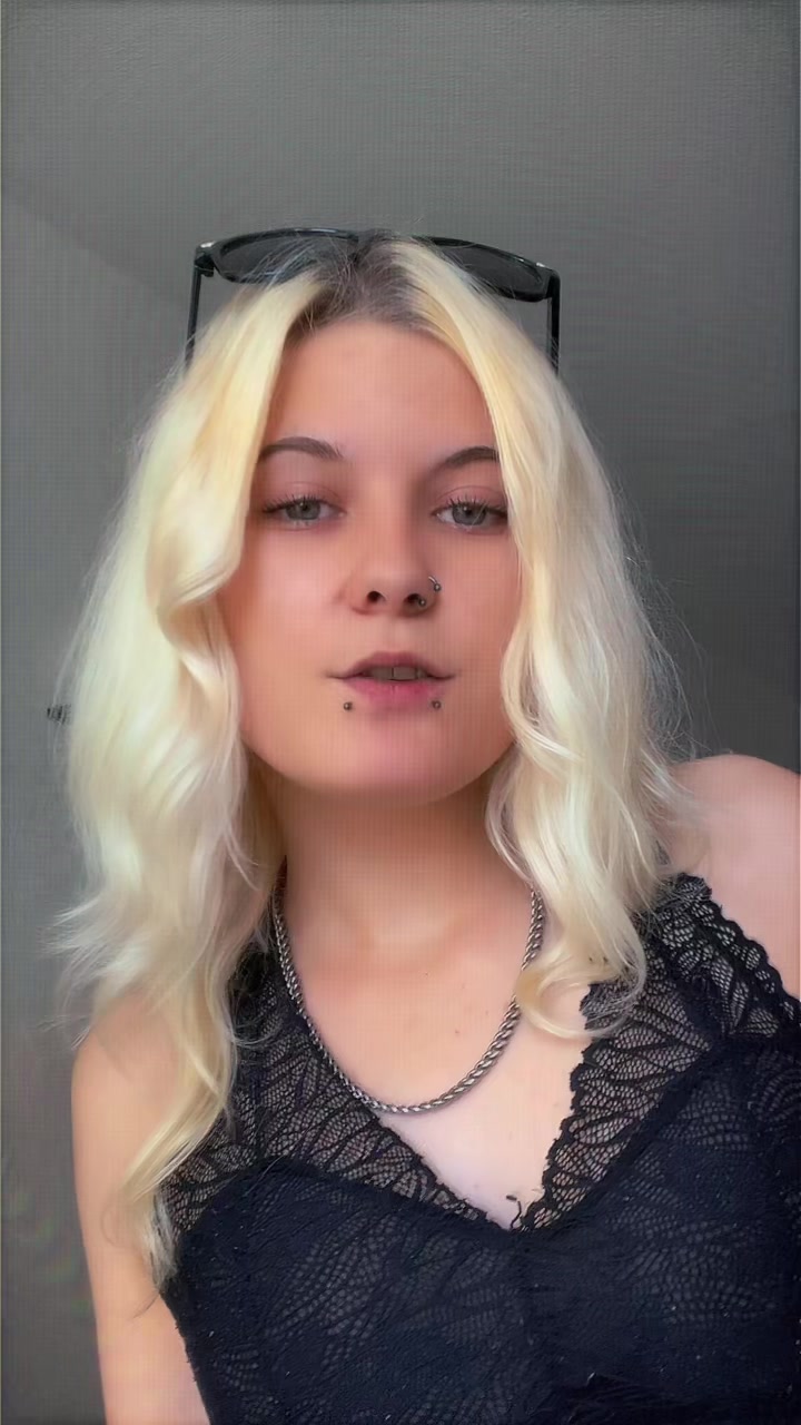 @Celine_cz