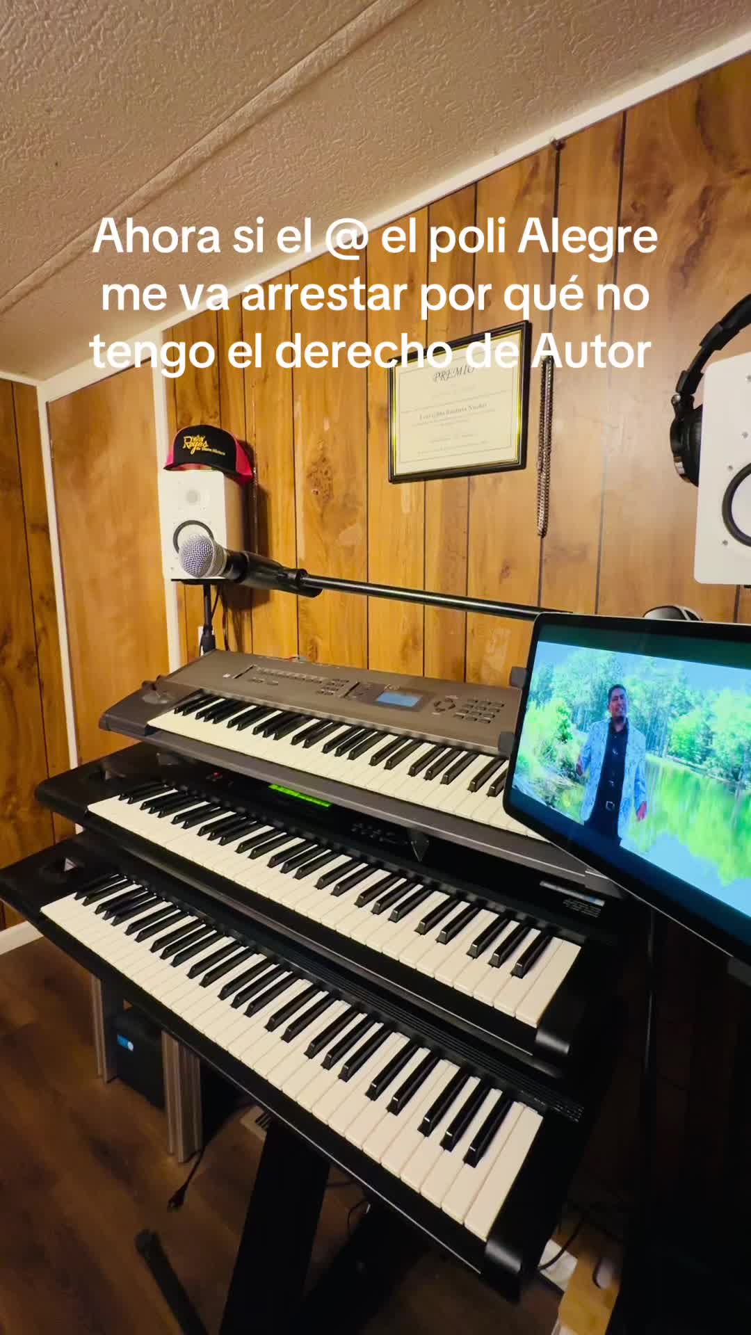 @LEO  TECLADISTA