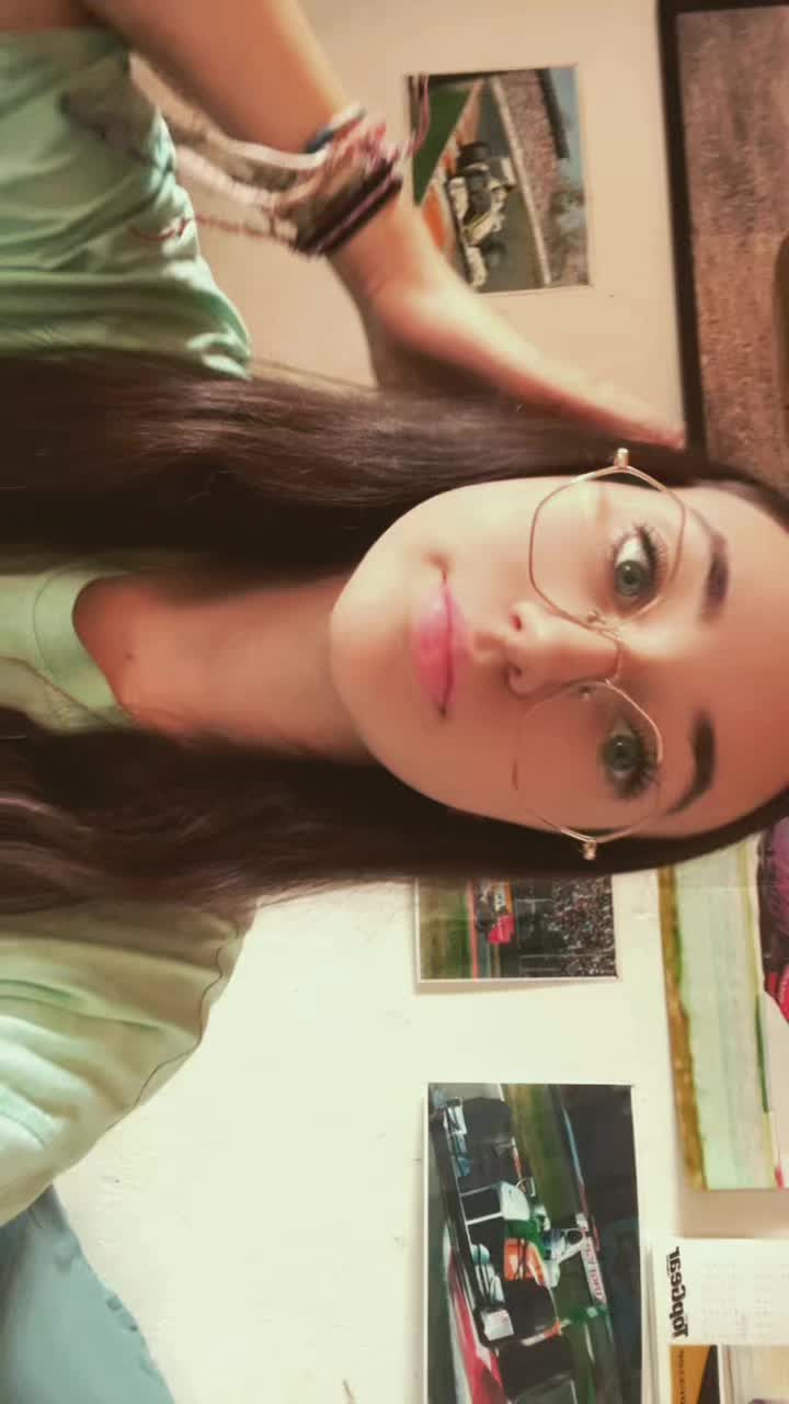 @l.ylouꨄ