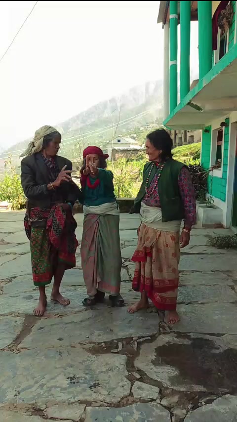 @एक्लि बुहारी ❣️❣️