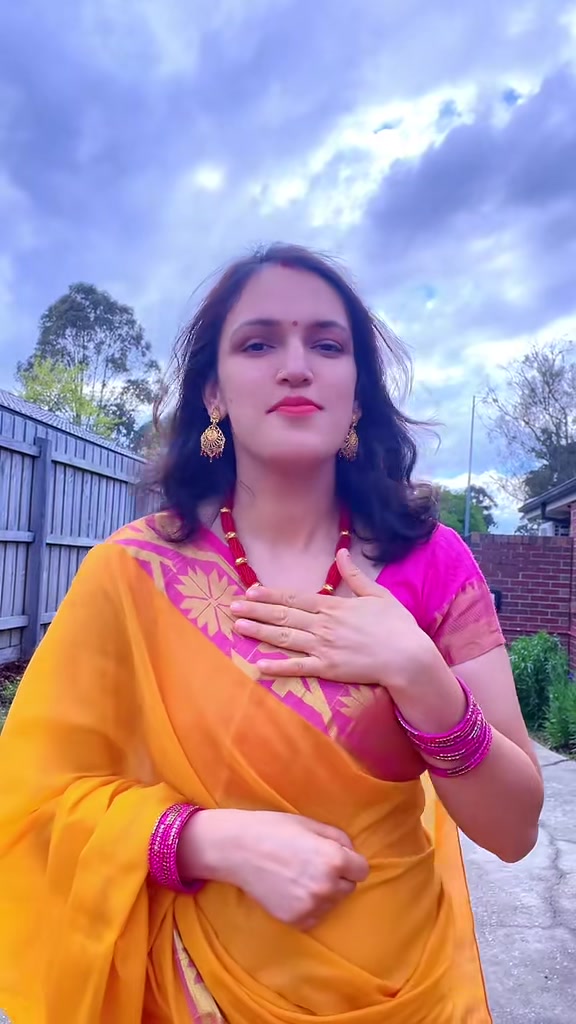 @रोस्नी