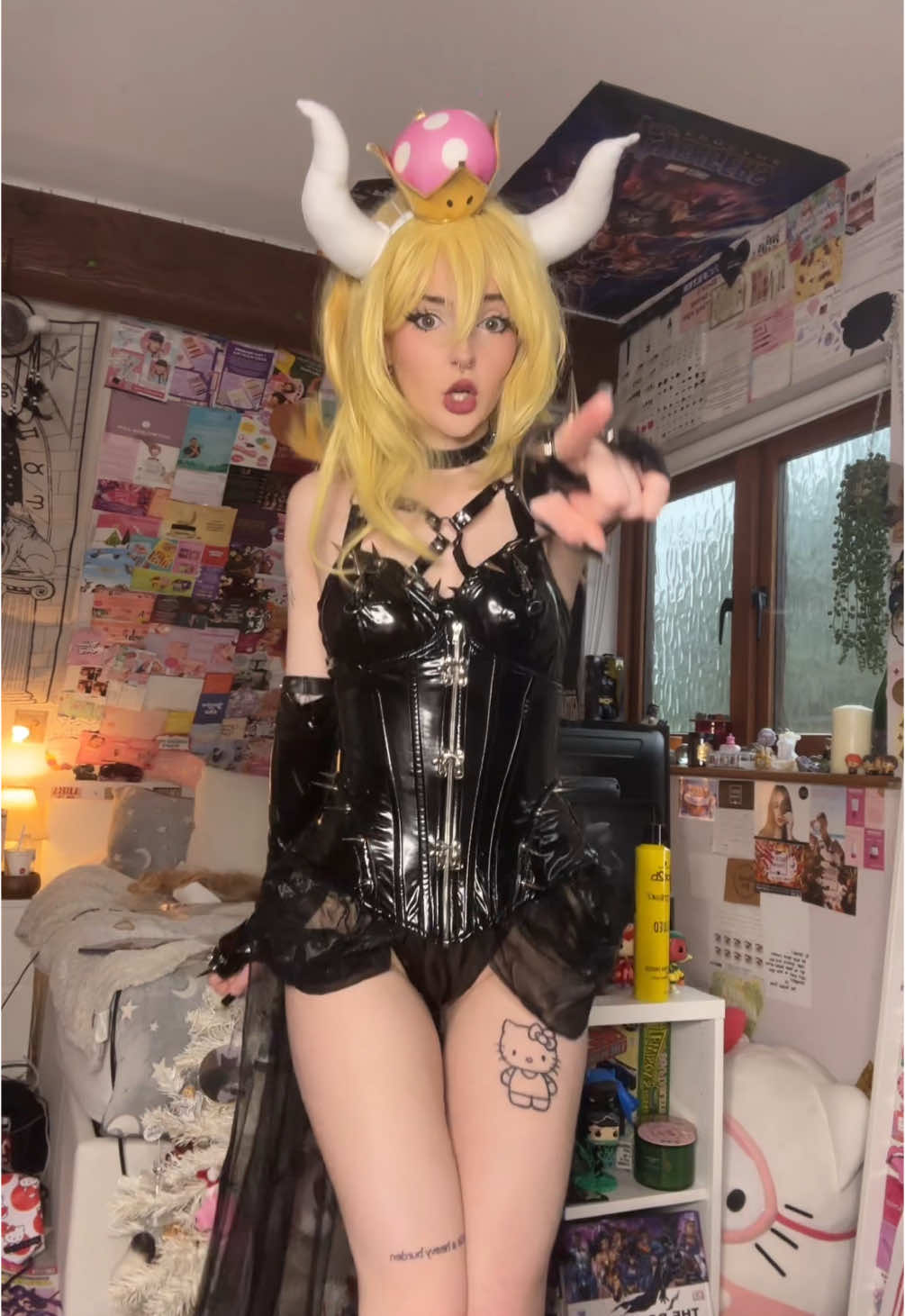 @scarletdoescosplay