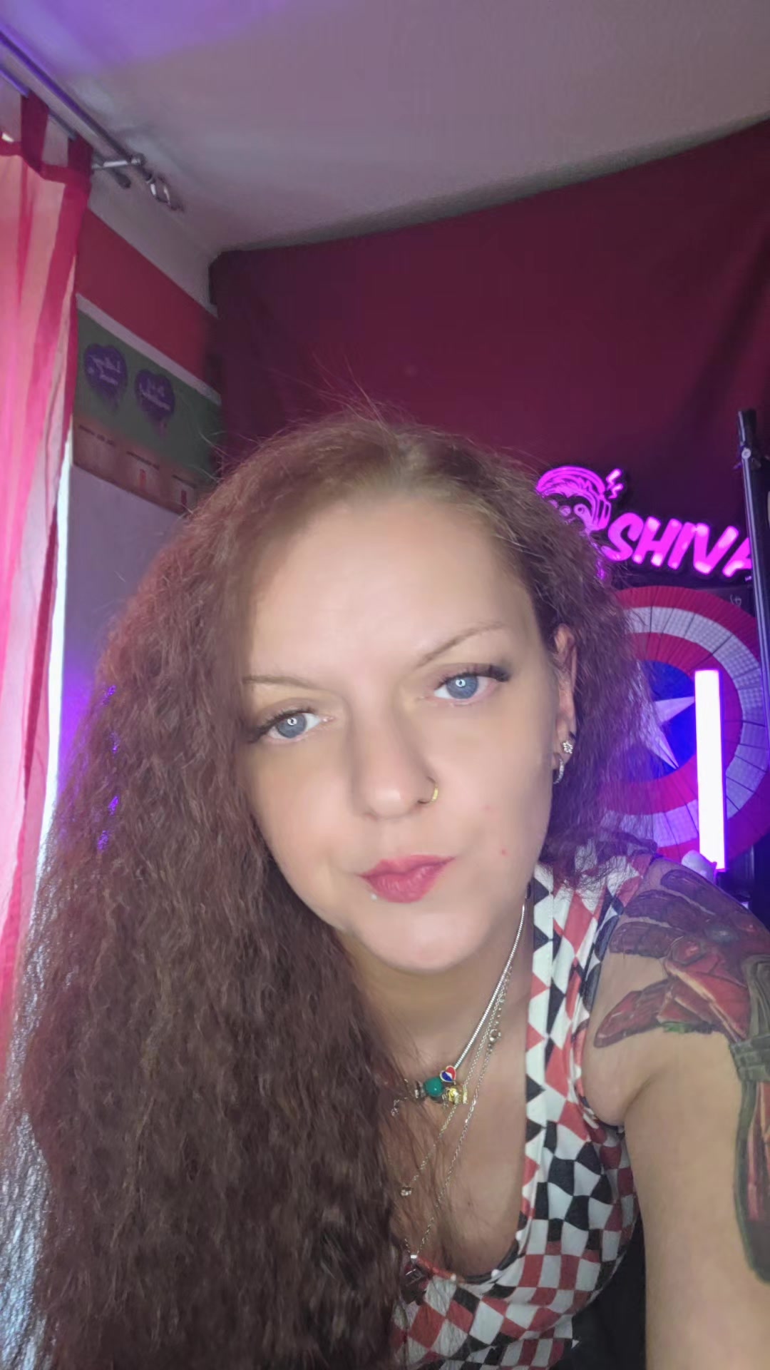 @Shiva_Faultier_Queen 🦥👑