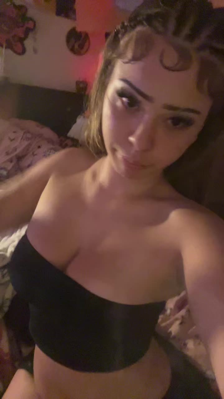 @🧟