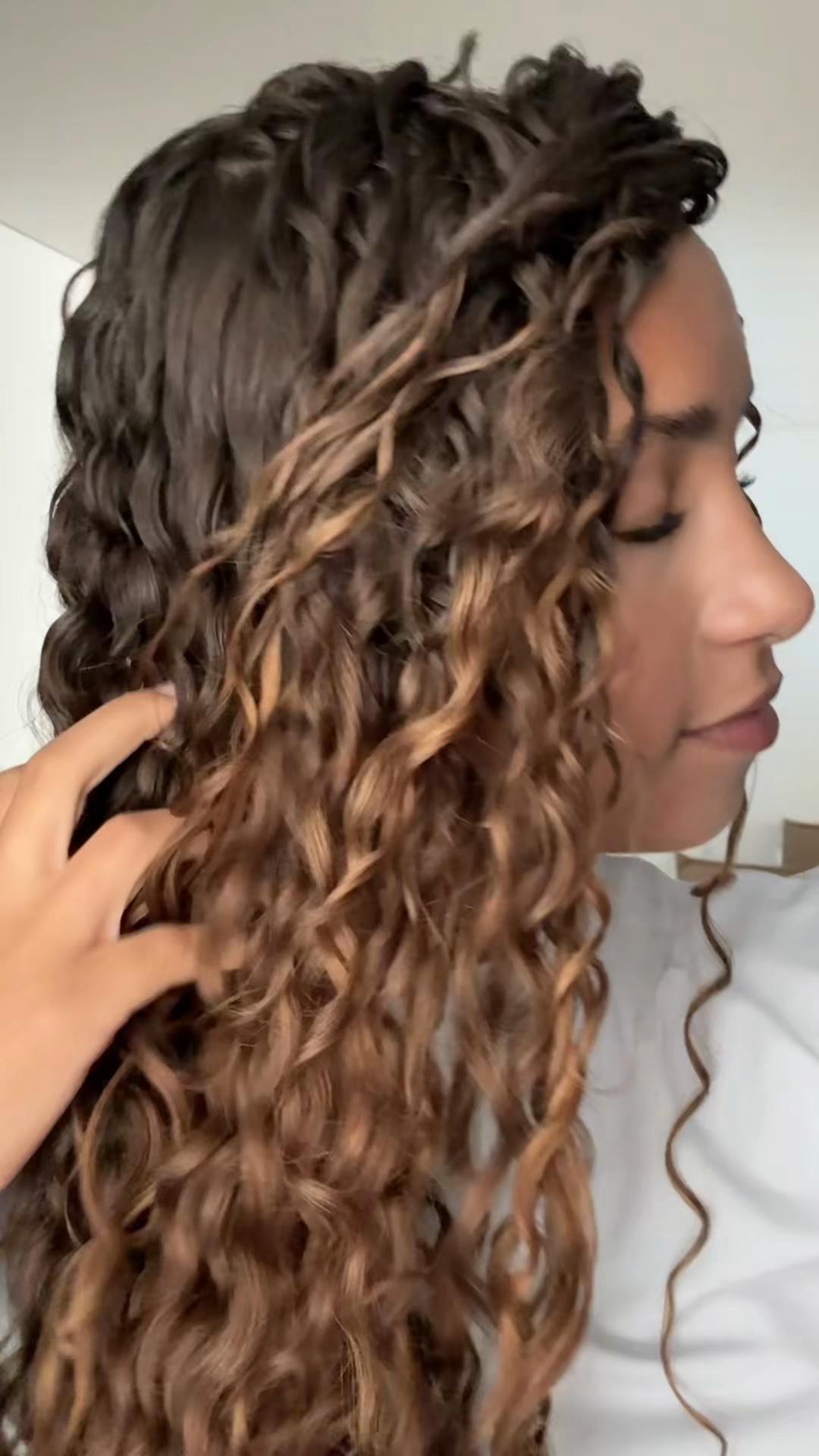 @Mel Araújo