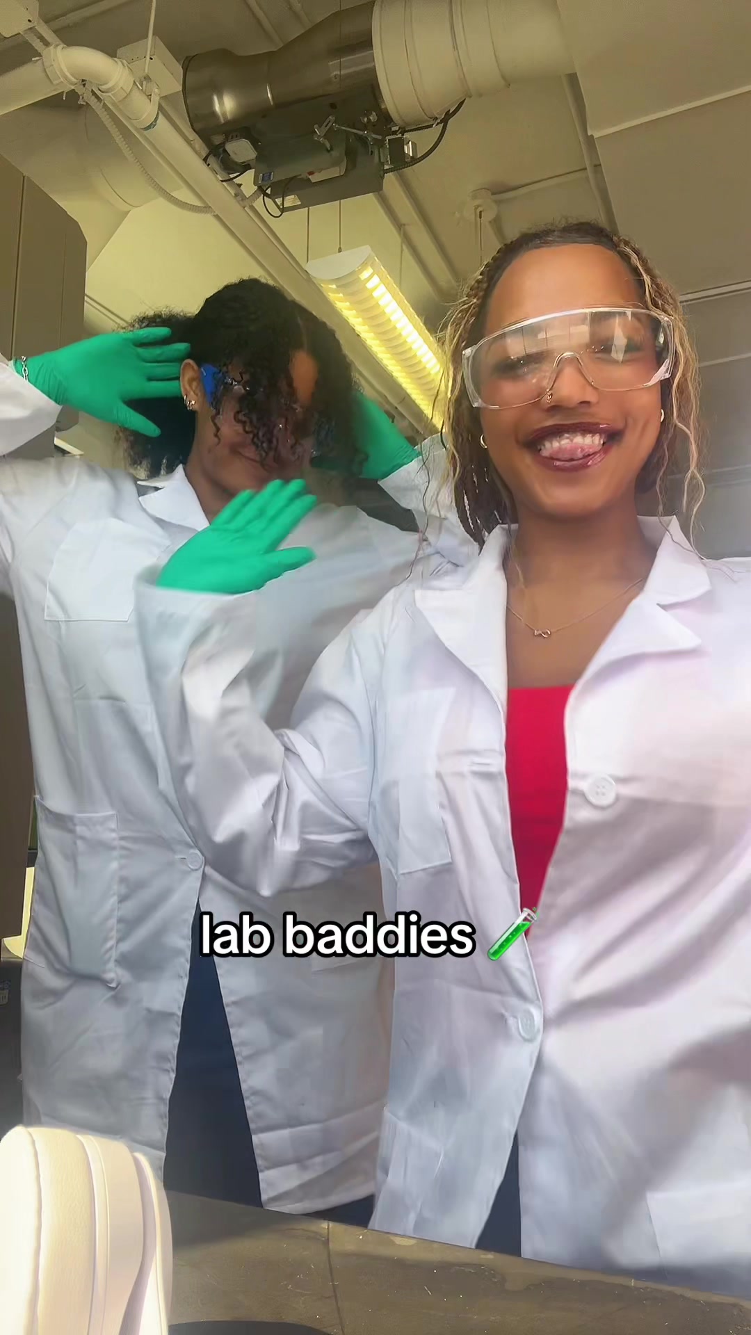 @gabs <33