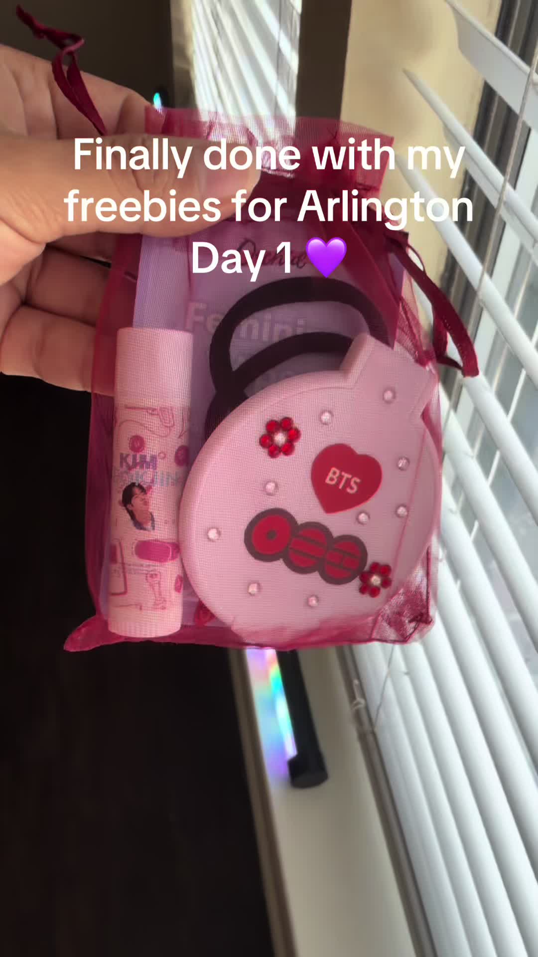 @Meowngi_1993 IS SEEING BTS!⊙⊝⊜
