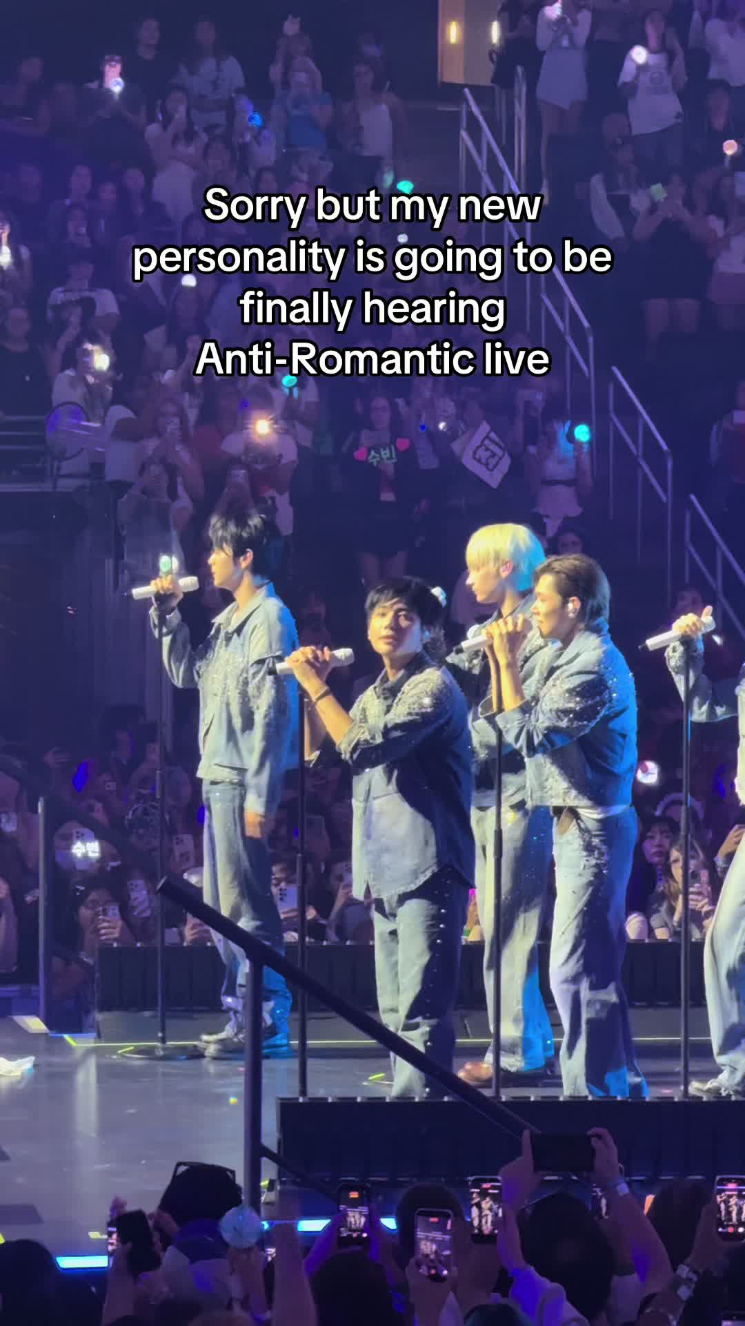 @Ella writes K-pop books