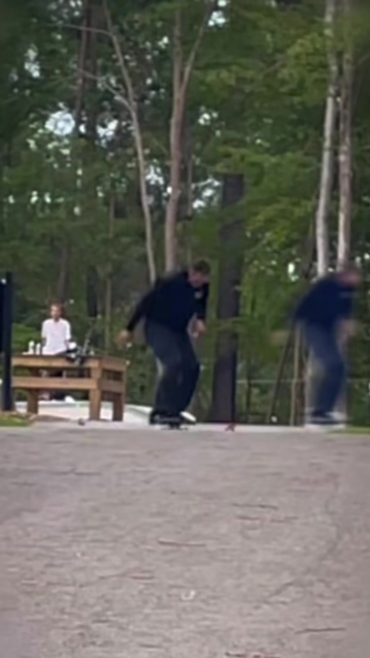 @Tim Sharp Sk8boarder