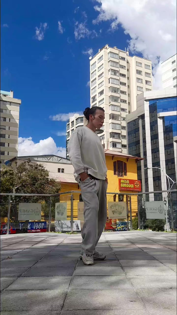 @Luis Mújica