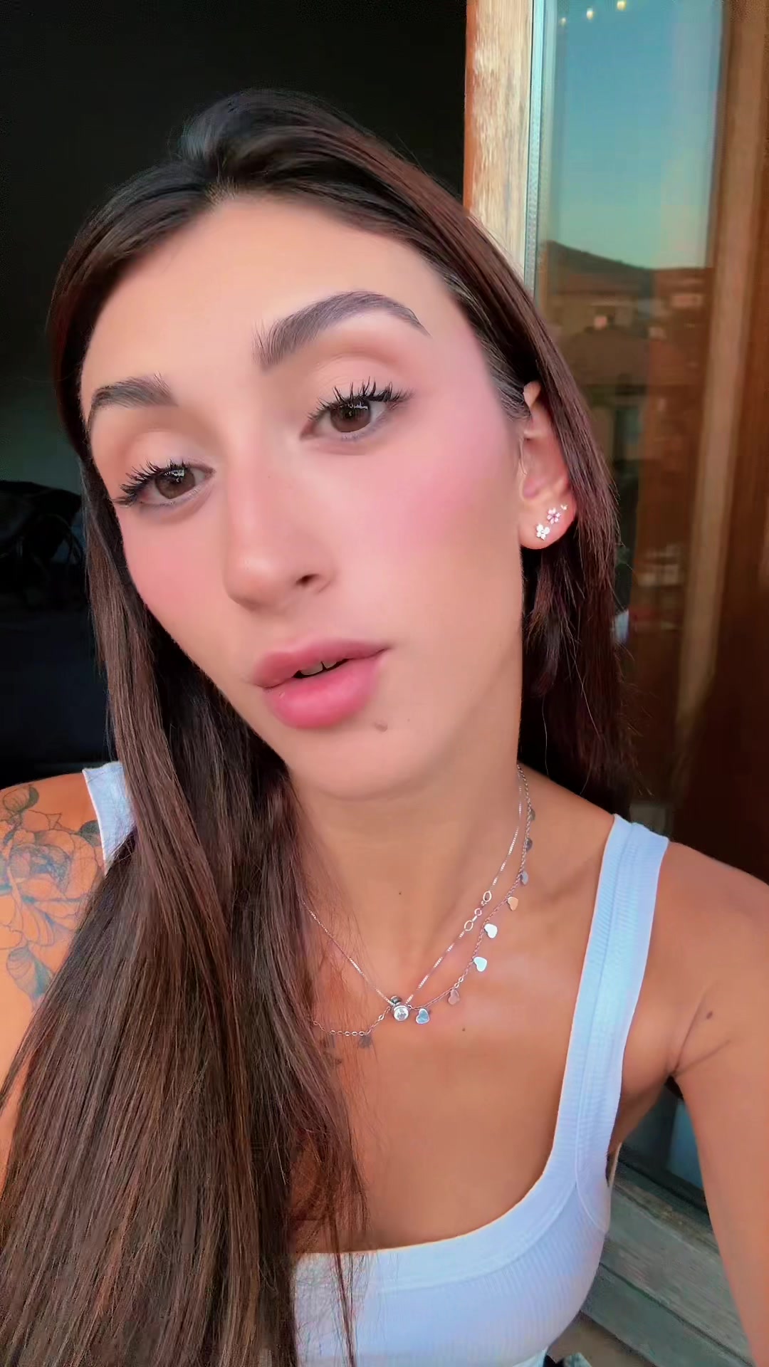 @heycrina