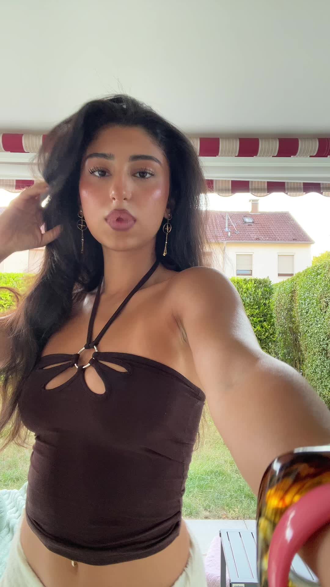 @Roxi