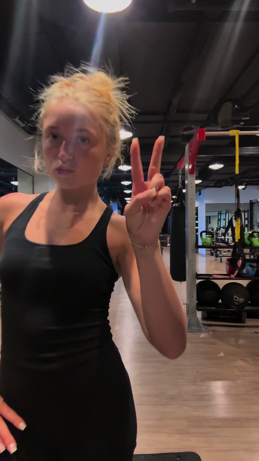 @AVA MIKA